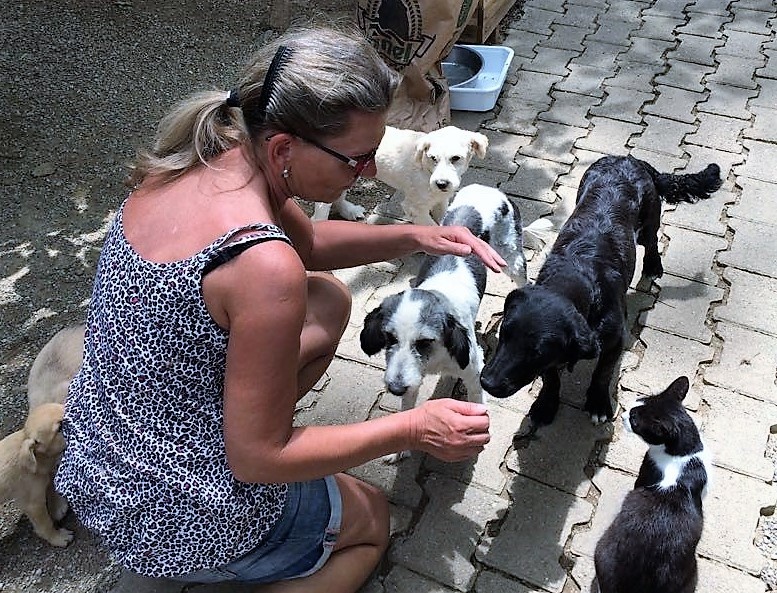 claudia & pups